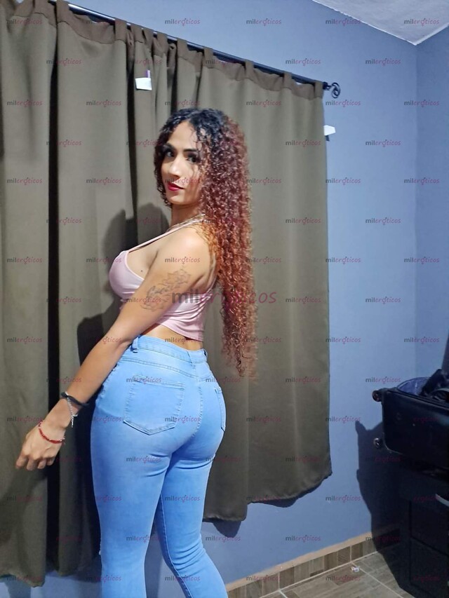 FOTOS DE LLÉNAME RICO DE TI AMOR! NIÑA BONITA Y CULONA, EXPERTA MAMANDO VERGAS