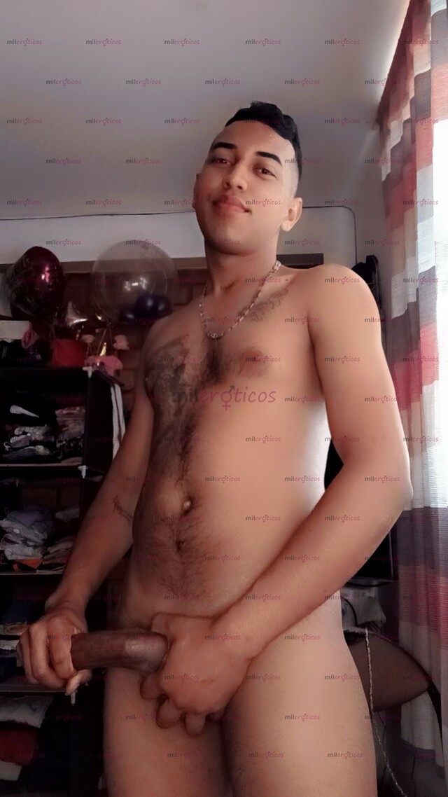 FOTOS DE CHICO MORENO 23 AÑOS ALTURA 1.73 ACT. (VERSÁTIL) ARRECHO CON GANAS DE BOTAR FULL