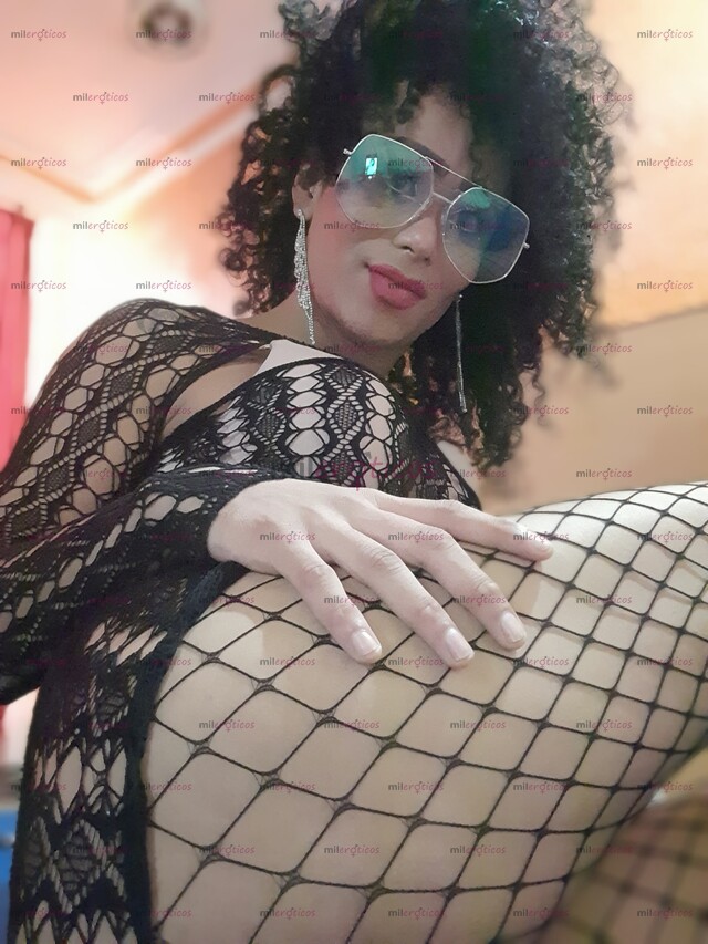 FOTOS DE CHICA AFROO CON RICO Y SUCULENTO CARAMELO PARA DOMINARTE Y CUMPLIR TUS FANTACI
