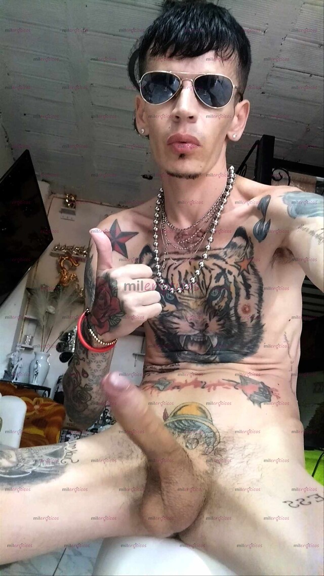 FOTOS DE FLACO SERIO RESERVADO BLANCO ACTIVO TATUADO VENDO CONTENIDO CASERO Y VIDEO LLA