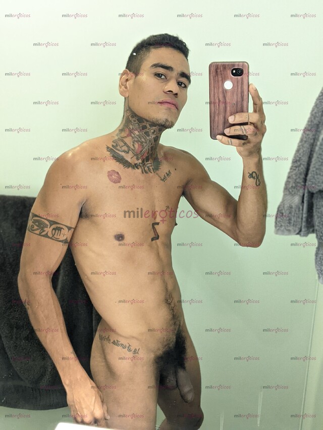 FOTOS DE COSTEÑO DELGADO TATUADO VERGON FULL LECHERO. OPEN MIND