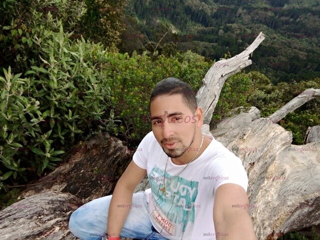 FOTOS DE SOY ALEXANDER SERIO Y DISCRETO VERGA GRUESA Y POTENTE