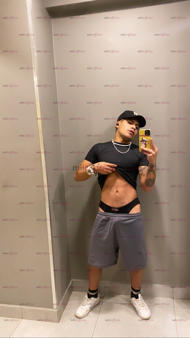 FOTOS DE HETERO TALADRA CULO VERGA GRUESA CON ARTA LECHE