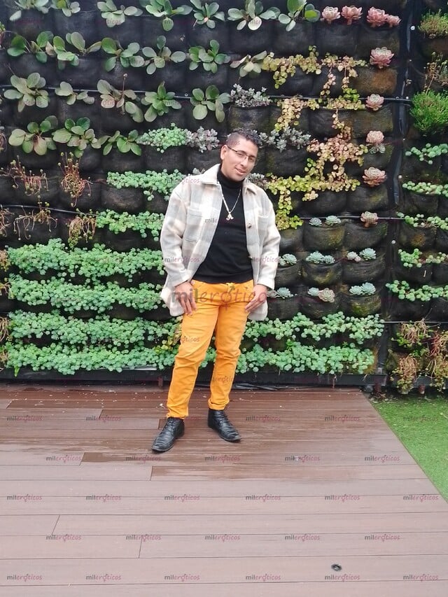 FOTOS DE SOY ALEXANDER SERIO Y DISCRETO VERGA GRUESA Y POTENTE