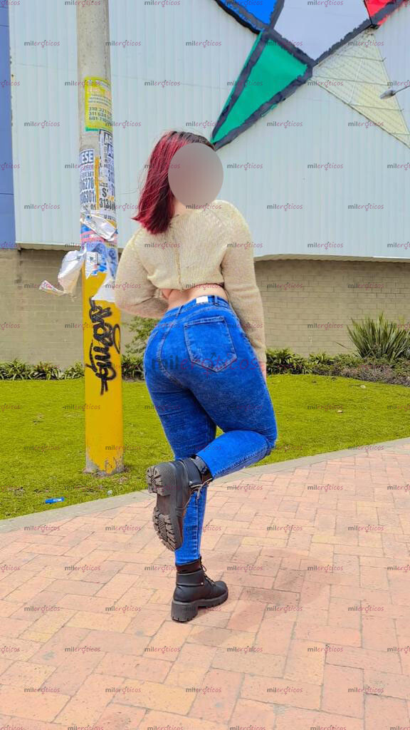 FOTOS DE UNIVERSITARIA,ARRECHA CON GANAS DE QUE ME CONSIENTAN BIEN RICO