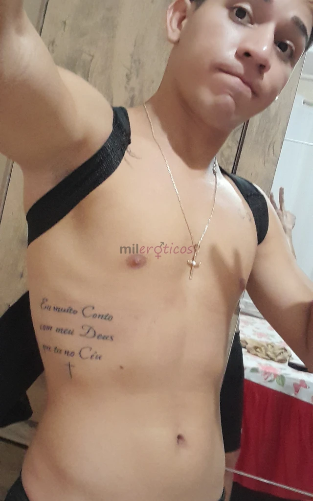 Sou branco cabelo preto cheroso bem depilado pica rosada estou loco pra te dar o tesao que vc precisa quero ver vc delirar no meu pau ou algo mais sou...