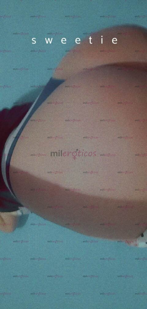 FOTOS DE NENA MORENITA CANDENTE OFRECIENDOTE UN SERVICIO MUY COMPLACIENTE Y MUY HORNY