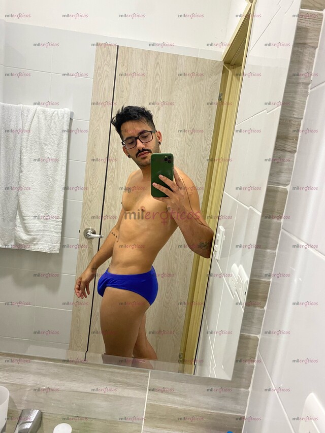 FOTOS DE HOLA SOY NICOLÁS EL CHICO JOVEN AGRADABLE LLÁMAME O ESCRIBE