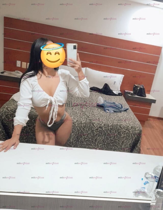 FOTOS DE HERMOSA CHICA COLOMBIANA VEN Y DISFRUTEMOS DE HACER EL AMOR
