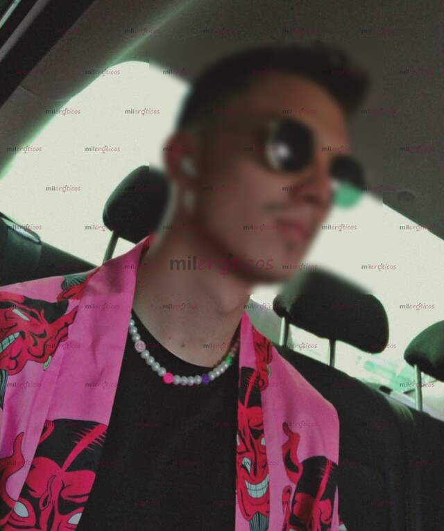 FOTOS DE JOVEN DE 26 AÑOS, EDUCADO Y ATENTO MIDO 1,81, TEZ BLANCA.