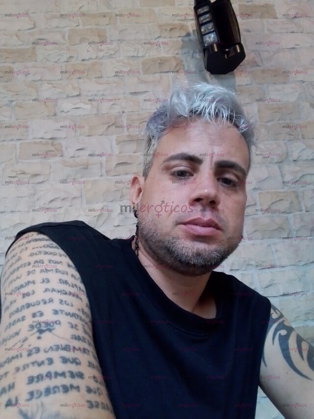 FOTOS DE UN CUBANO HECHO CON FUEGO, SI TE QUIERES QUEMAR PEGATE A MÍ.