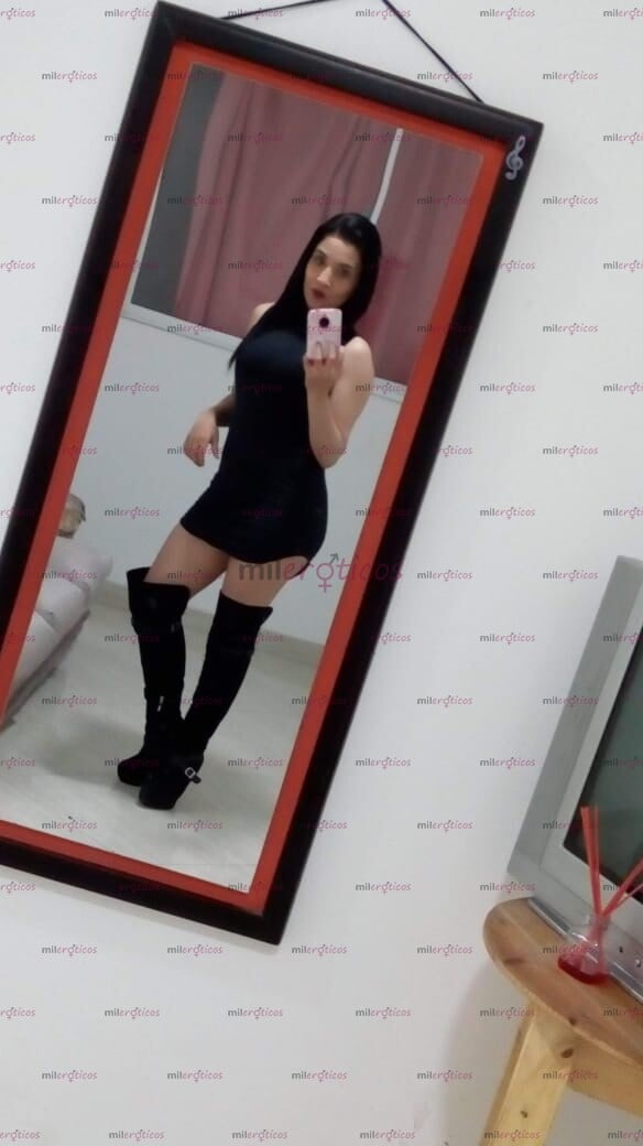 FOTOS DE CULEAME EN FALDA CORREME EL HILO Y CLAVAME RICO ATENCION SOLO A DOMICILIO