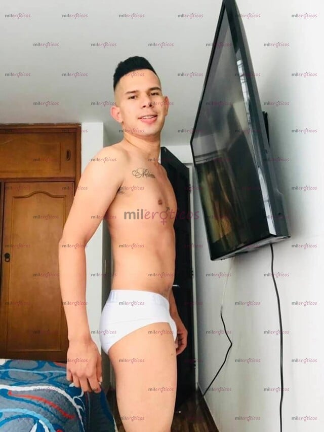 FOTOS DE FLACO ATRACTIVO VERSÁTIL VERGON ARRECHO CON GANAS DE SEXO