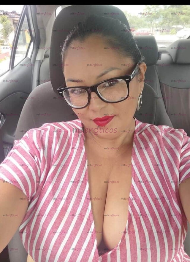 FOTOS DE MILF XIOMARA TETONA ENTREGADA AL 100 Y EXCELENTE TRATO DE NOVIOS