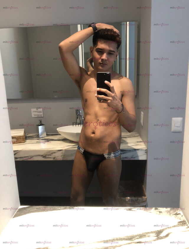 FOTOS DE JOVEN LATINO,MUY DELGADO Y COMPLACIENTE.TWINK VERSATIL