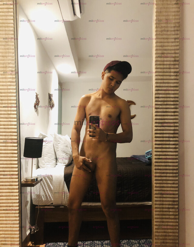 FOTOS DE JOVEN LATINO,MUY DELGADO Y COMPLACIENTE.TWINK VERSATIL