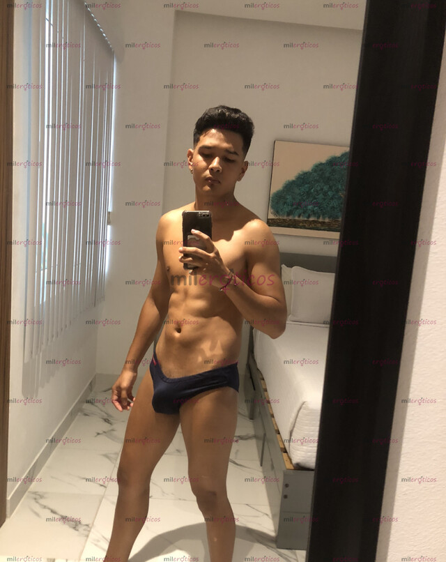 FOTOS DE JOVEN LATINO,MUY DELGADO Y COMPLACIENTE.TWINK VERSATIL
