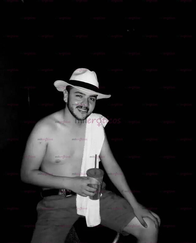 FOTOS DE SOY JULIO ARDIENTE ARRECHO FETICHISTA Y MEJOR GIGOLÓ ESCORT PARA MUJERES MASAJIS