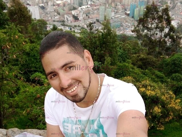 FOTOS DE HOLA, SOY ALEXANDER, ESTATURA 170 CON PRESENCIA MIDO PESO 76 KG PIEL TRIGUEÑA MA