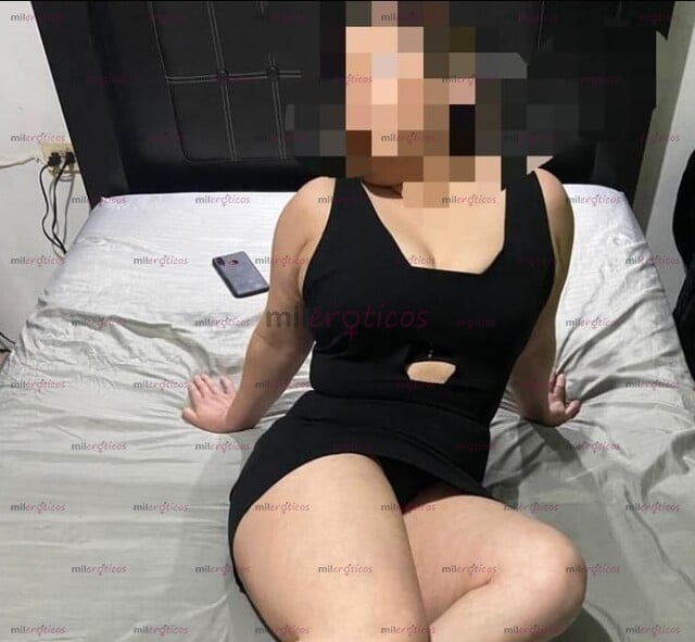 FOTOS DE JUEVES CON LUGAR MUY BLANCA SUPER COMPLACIENTE. VAGINA ROSADITA Y APRETADITA