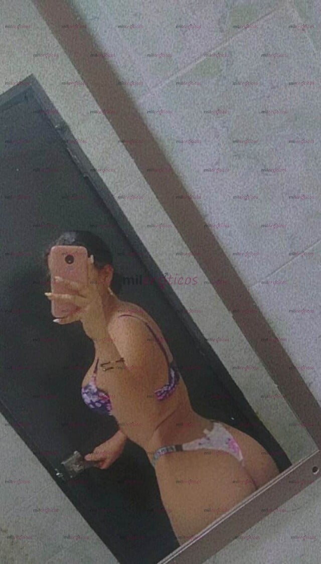 FOTOS DE SOY JUSTO LO QUE BUSCABAS TODA UNA MUJERCITA CON SORPRESA ENTRE SUS PIERNAS