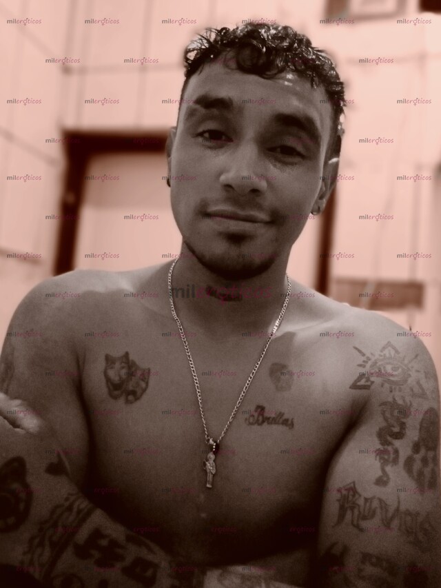 FOTOS DE MORENO TATUADO DE 1.78 TE OFREZCO UN SERVICIO SATISFACTORIO SOLO PARA DAMAS