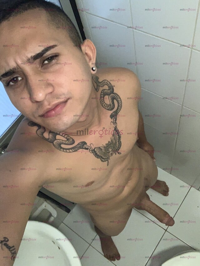 FOTOS DE HOLA MI NOMBRE ES CAMILO CHICO NUEVO EN LA CIUDAD LECHERO Y SUMISO