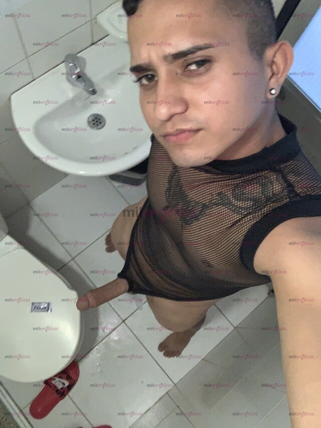 FOTOS DE HOLA MI NOMBRE ES CAMILO CHICO NUEVO EN LA CIUDAD LECHERO Y SUMISO