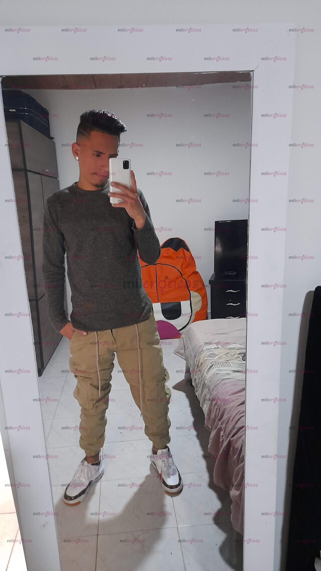 FOTOS DE DE PASO POR LA CIUDAD MAN SERIO ,PINTA ,VERSATIL