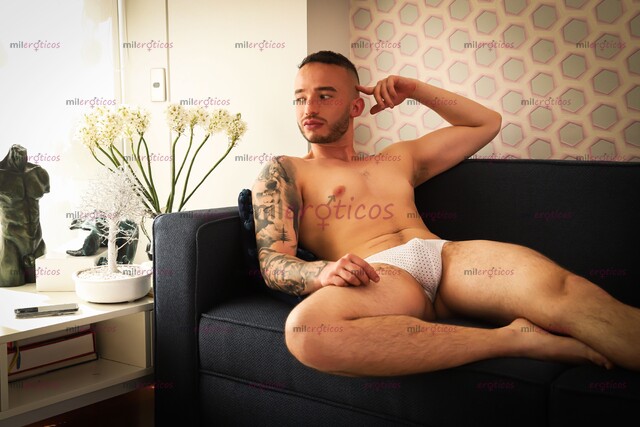 FOTOS DE DE PASO POCOS DÍAS!, MASAJISTA VERGON TATUADO COMPLACIENTE , 3319680565