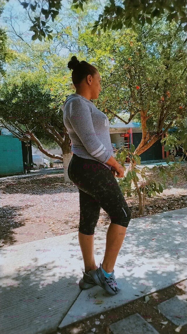 FOTOS DE ME LLAMO INGRID SOY DE TEZ MORENA, ESTATURA MEDIA