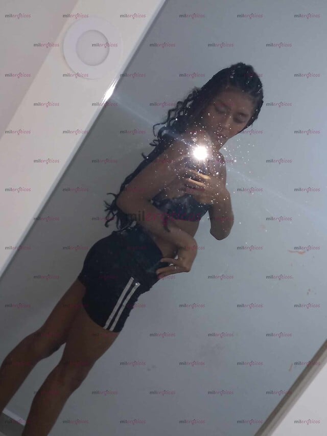 FOTOS DE SOY UNA CHICA TOTALMENTE COMPLACIENTE MUY PASIVA, AGUANTADORA Y TOTALMENTE