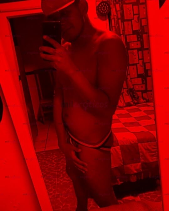 FOTOS DE MORENITO, BONITO, Y ALTITO GAY DESCUBRE LO MEJOR DE LA ZONA