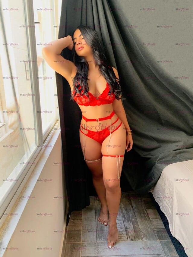 FOTOS DE SASHA HERMOSA COLOMBIANA DISPUESTA A BRINDARTE UN EXCELENTE SERVICIO