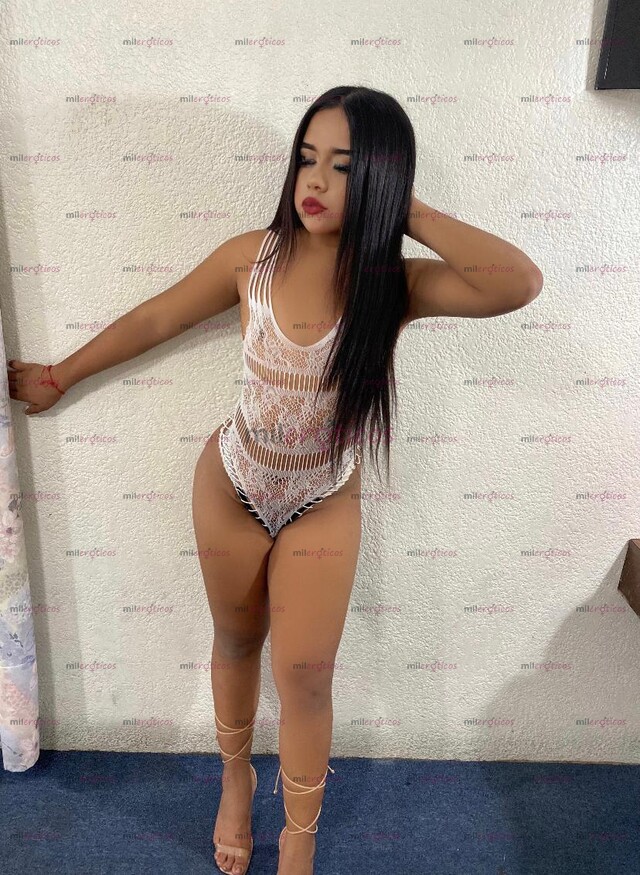 FOTOS DE DE VISITA EN TU CUIDAD CHICA CON UN CULITO AGUANTADOR Y DOTADA ESPERTA EN PRIMER