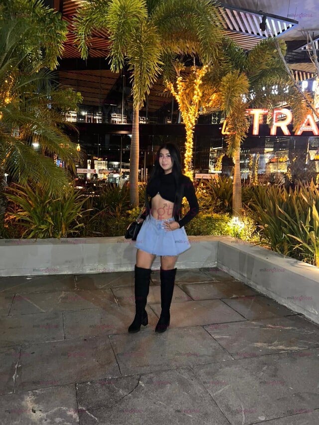 FOTOS DE HOLA BBE SOY TU LINDA MOLLY MÁNDAME WHATSAPP QUE ESPERAS