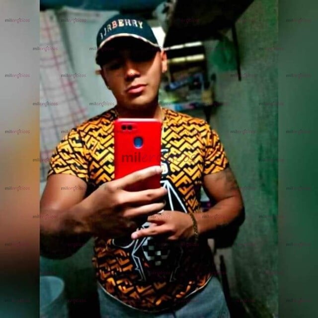 FOTOS DE FETICHISTA EN ALGUNAS COSAS QUE TENGA QUE VER CON OCUPAR ACEITE