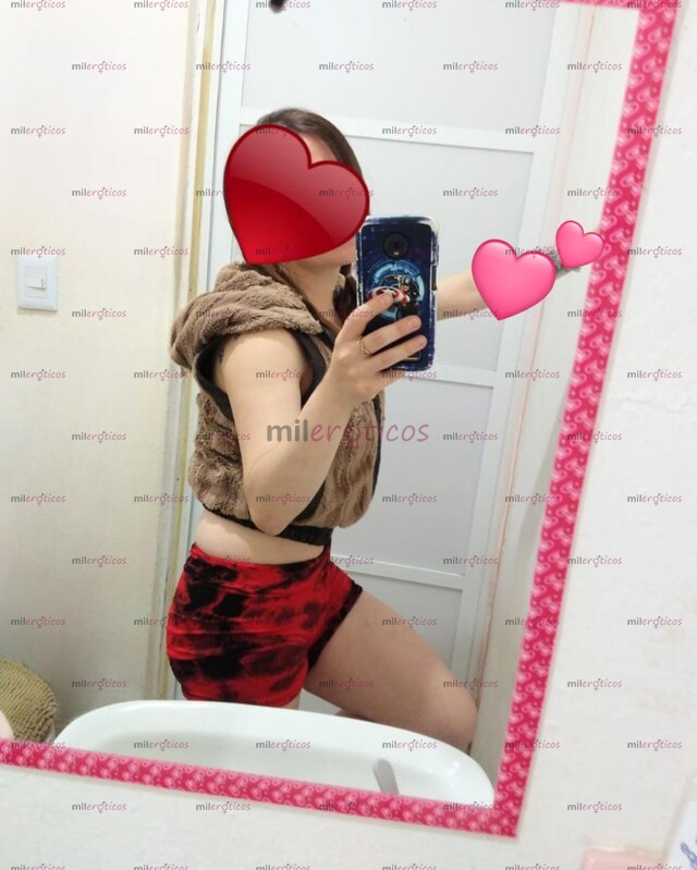 FOTOS DE CINTHIA, BOMBONCITO, NATURALMENTE SENSUAL Y DULCE.