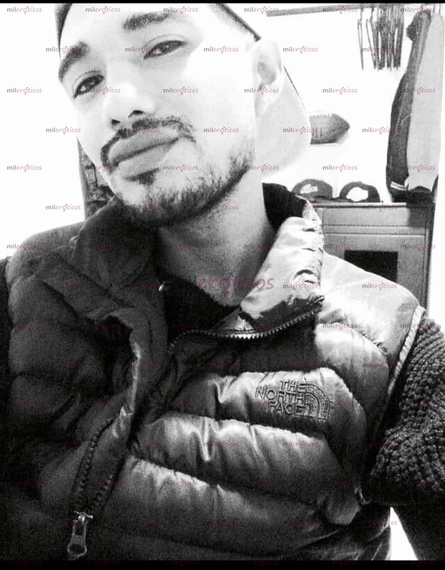 FOTOS DE SOY ANDRES DE 26AÑOS ECUATORIANO HETEROSEXUAL