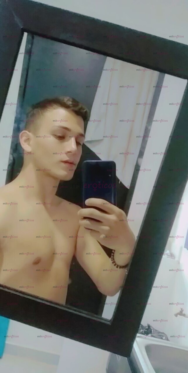 FOTOS DE JOVENCITO 20 AÑOS COLOMBIANO VERSÁTIL PASIVO