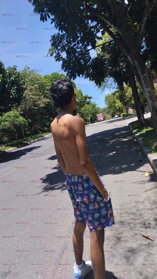 FOTOS DE POLLO SERIO, 18 AÑOS HETERO LECHERO. SITIO DISCRETO