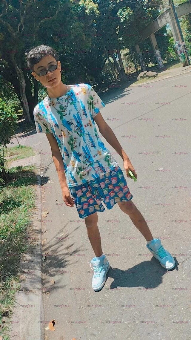 FOTOS DE POLLO SERIO, 18 AÑOS HETERO LECHERO. SITIO DISCRETO