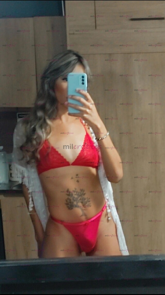 FOTOS DE LU, HERMOSA PIEL CANELA MODELO TOP TRANS MUJER CON PENE