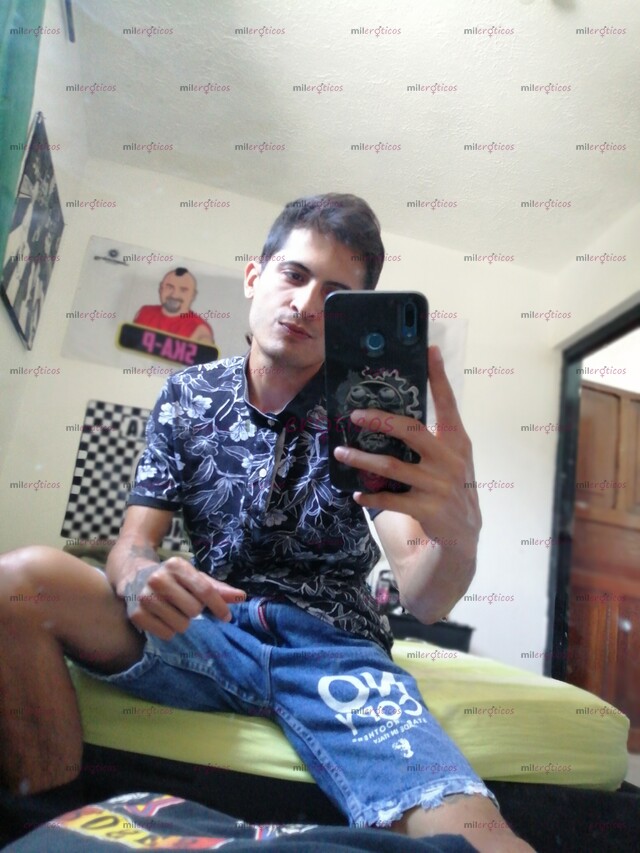 FOTOS DE VERGÓN SERIO MASCULINO VERSÁTIL SIMPÁTICO