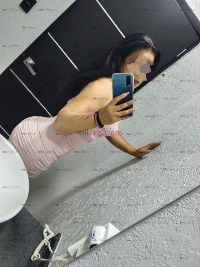 FOTOS DE TRAVIESA, ATRACTIVA Y, COMPLACIENTE, TODO LO QUE QUIERE UN HOMBRE