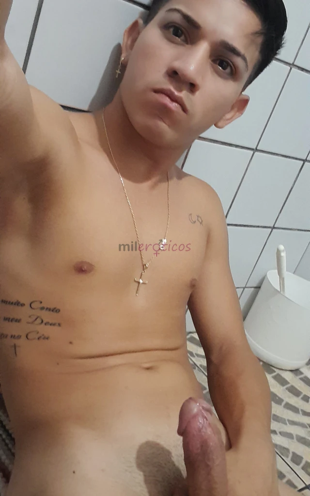 Sou branco cabelo preto cheroso bem depilado pica rosada estou loco pra te dar o tesao que vc precisa quero ver vc delirar no meu pau ou algo mais sou...