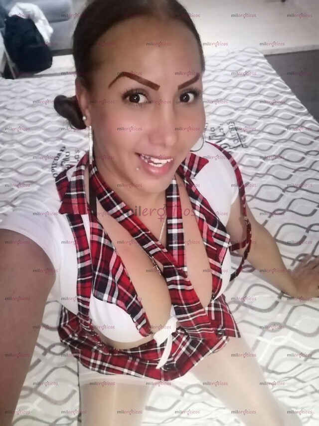 FOTOS DE KENYA RENDÓN.........................PASEMOS UN RATO INOLVIDABLE.