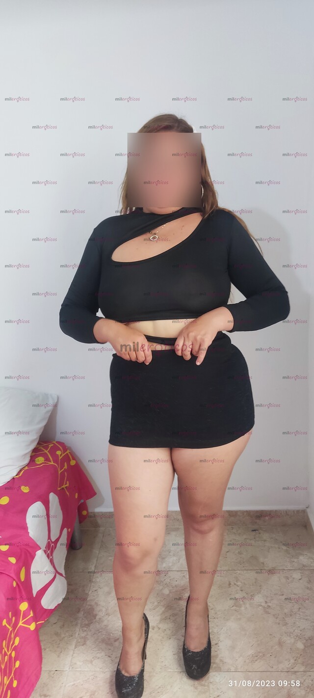 FOTOS DE RUBIA CALIENTE TETONA Y CULONA DEZCOMPLICADA