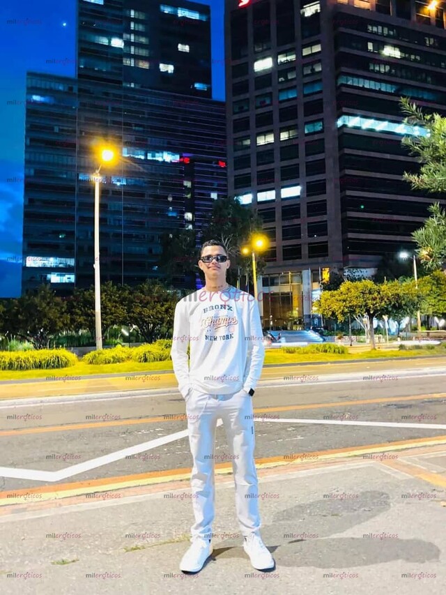 FOTOS DE MORENO VERGON MACHO DOMINANTE DISPONIBLE CON SITIO