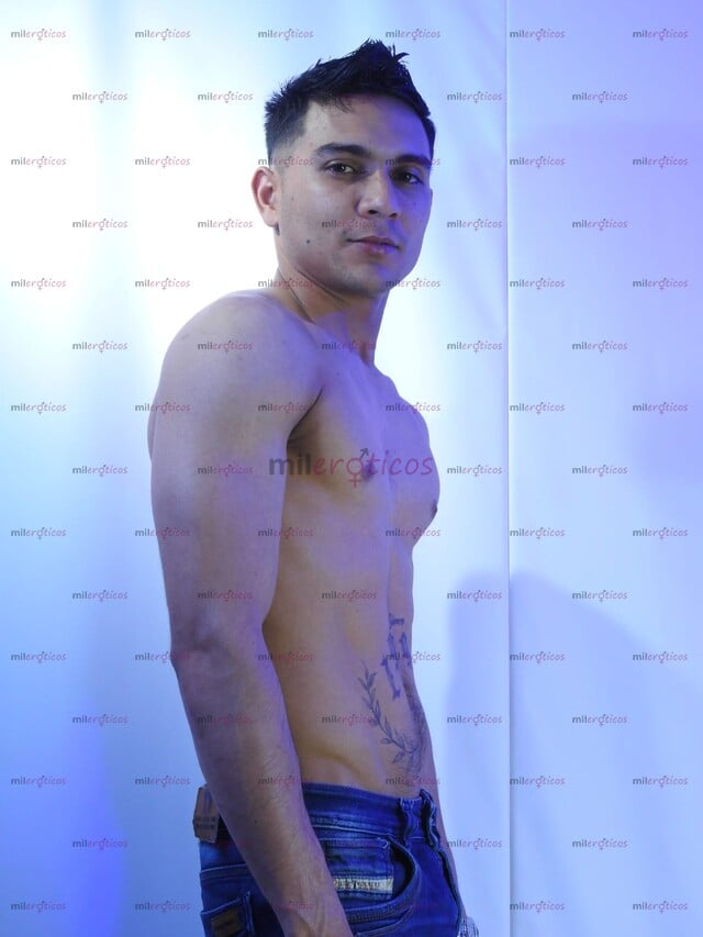 FOTOS DE ACTIVO 100% VERGÓN Y DOMINANTE DISPONIBLE PARA QUE DISFRUTES DE MI VERGA GRANDE